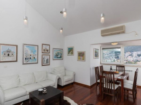 Apartment Super Marijo - Two-Bedroom Apartment with Sea View